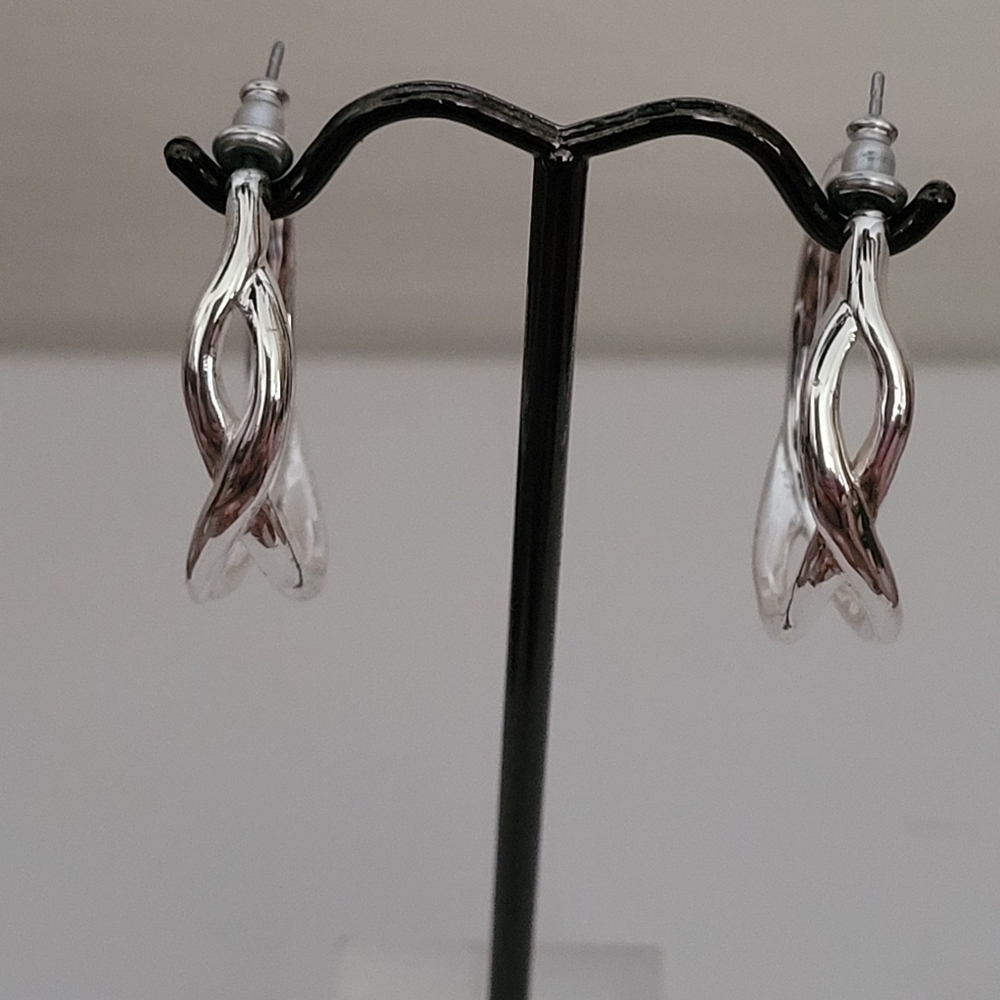 Stella & Dot Odette Hoop Earrings - Picture 5 of 8